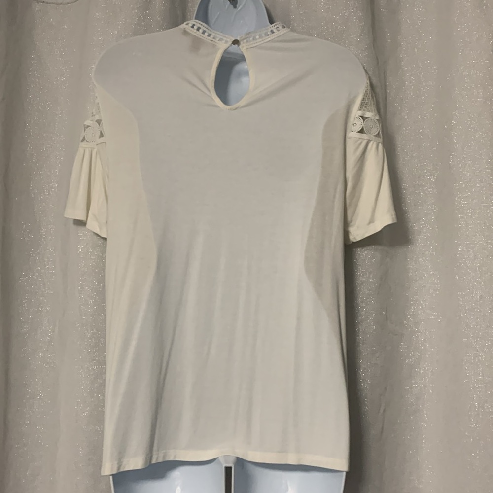 Cable & Gauge high neck top with lace detail EUC - Picture 3 of 5